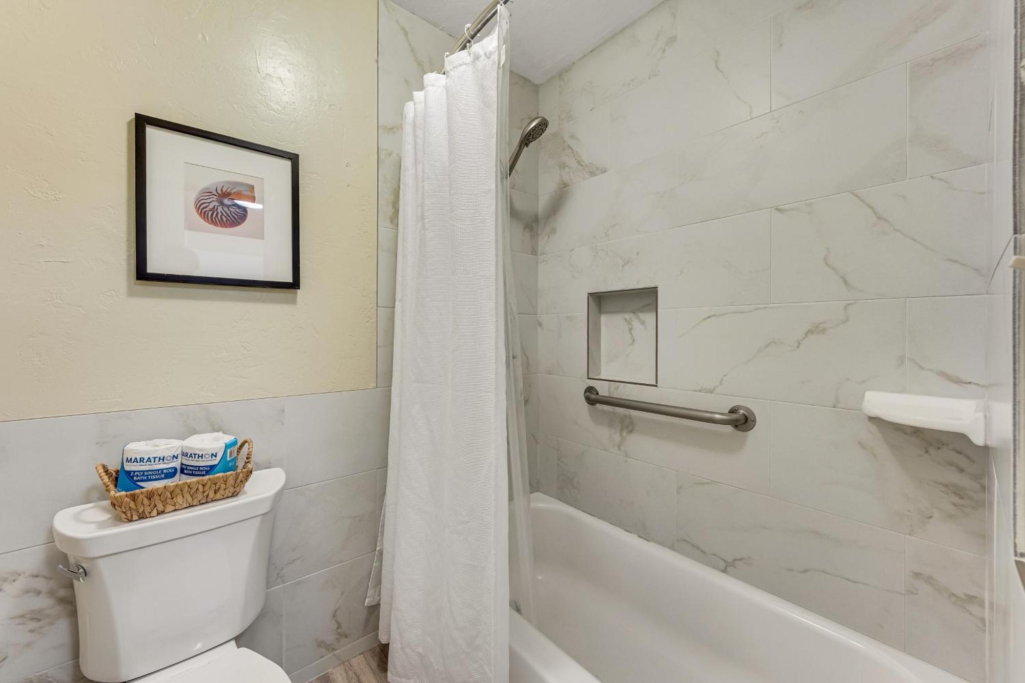 Plantation Hale Villa Kapa'a Room photo